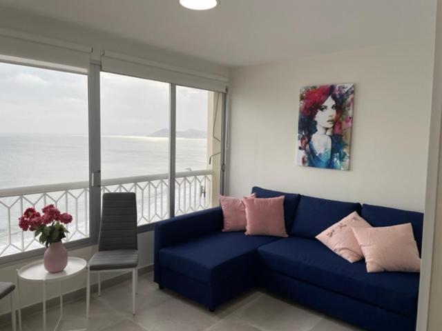 Precioso Apartamento A Estrenar En Primera Linea De Playa Бенідорм Екстер'єр фото