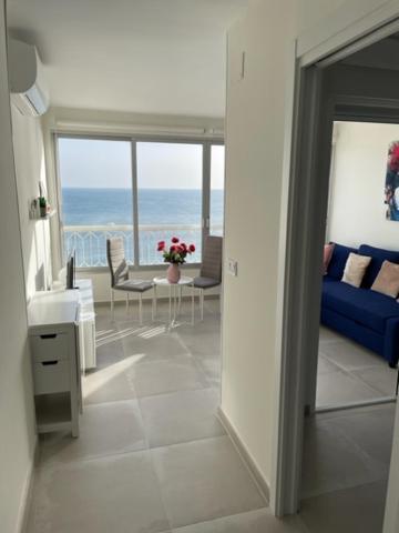 Precioso Apartamento A Estrenar En Primera Linea De Playa Бенідорм Екстер'єр фото
